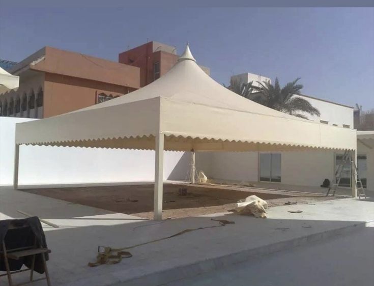 مظلات داخل البيت