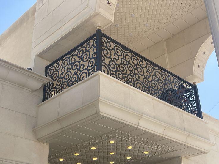 سواتر قص ليزر حي الملقا الرياض