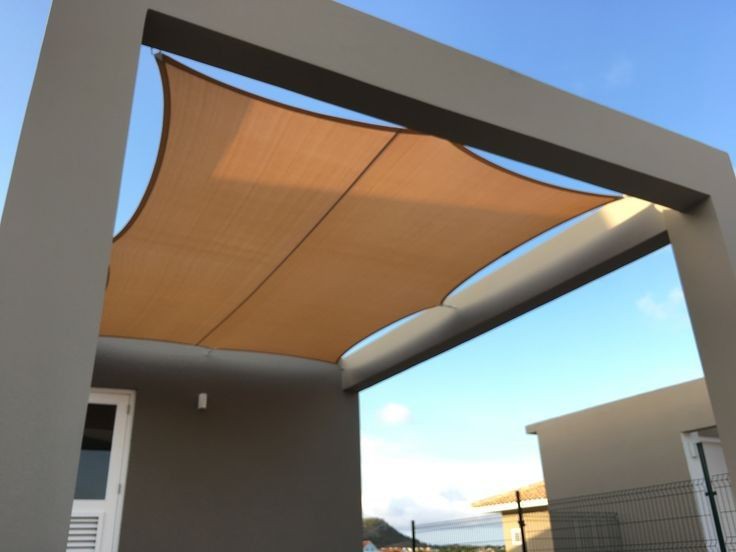 مظلات شد إنشائي للمسابح