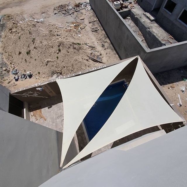 أفضل مظلات شد إنشائي