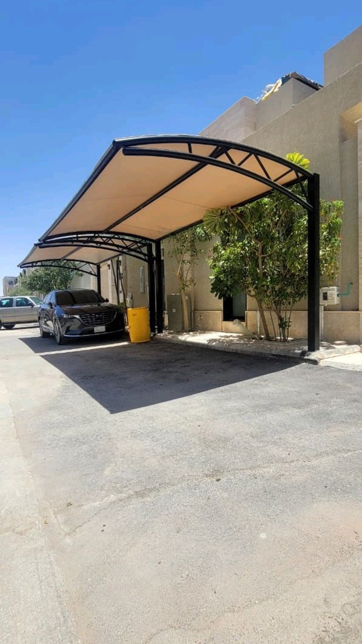 مظلات سيارات للمواقف