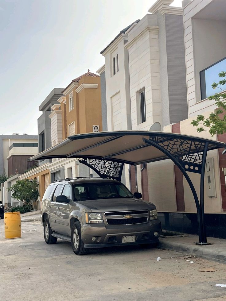 مظلات سيارات للمنازل