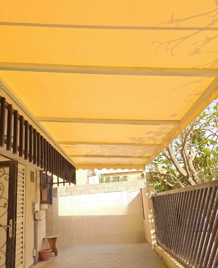 تركيب مظلات قماش للأسطح والمداخل المنزلية