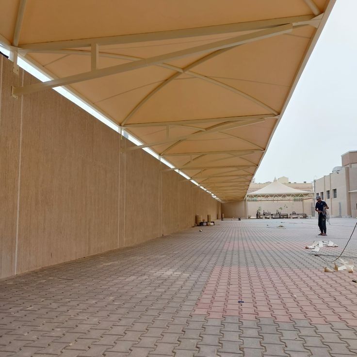 مظلات سيارات للفلل والمباني السكنية.