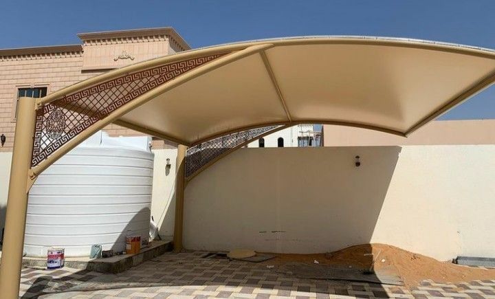 مظلات قماش توفر ظل وحماية للمساحات الخارجية